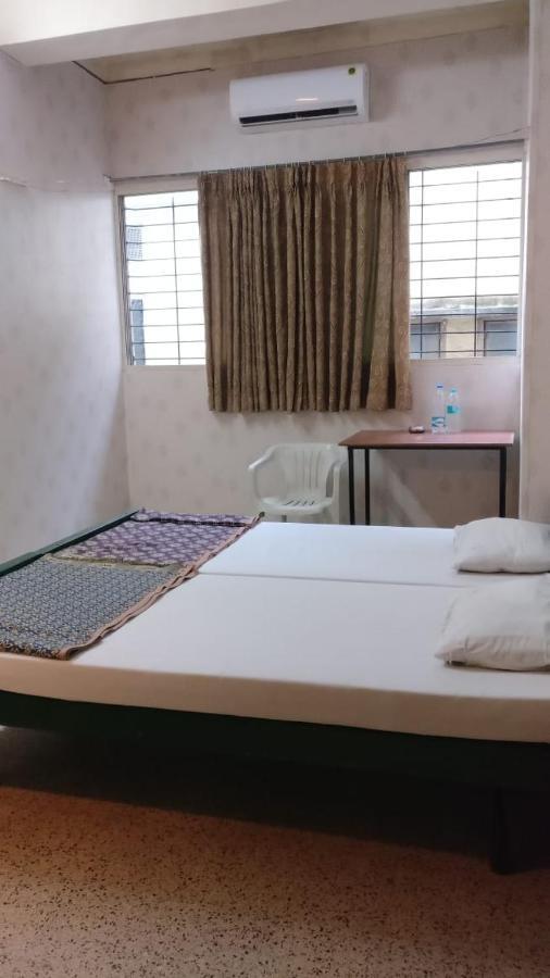 Solanki Guest House Kolhapur Zewnętrze zdjęcie